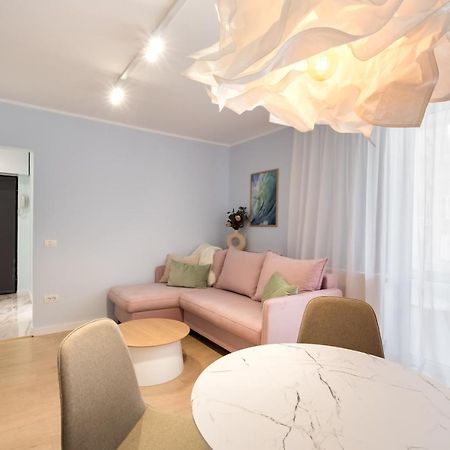 Candy Land Downtown Apartment Bucarest Extérieur photo