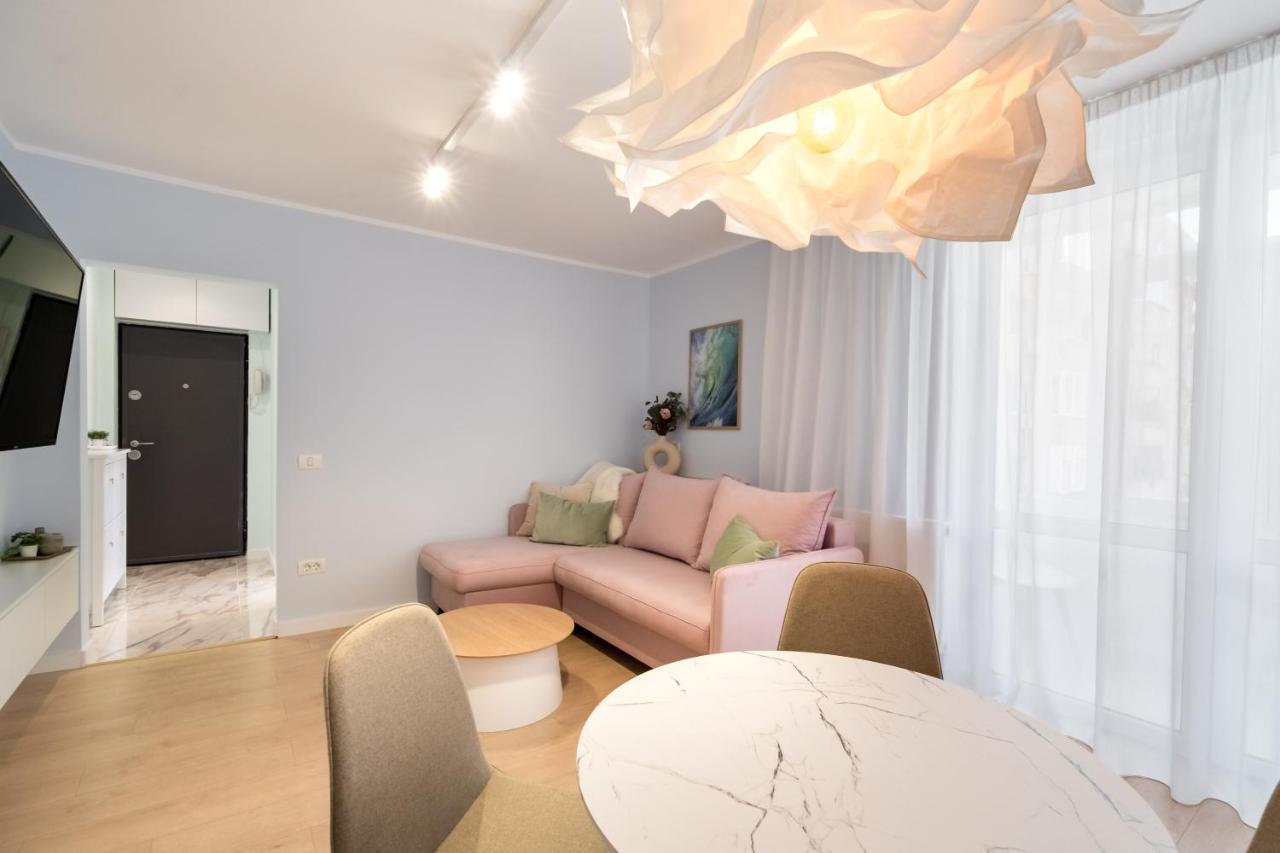 Candy Land Downtown Apartment Bucarest Extérieur photo