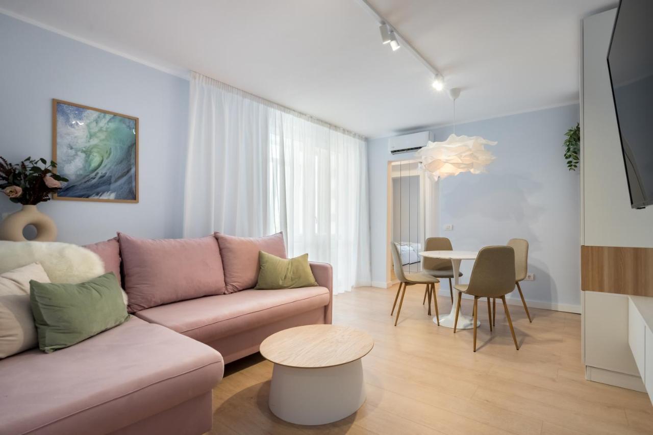 Candy Land Downtown Apartment Bucarest Extérieur photo