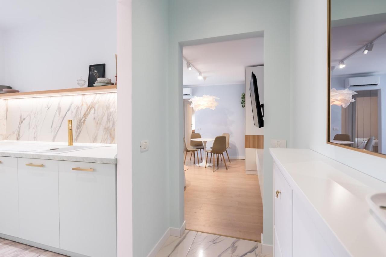 Candy Land Downtown Apartment Bucarest Extérieur photo