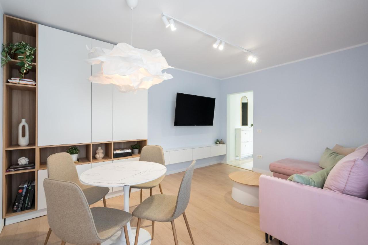 Candy Land Downtown Apartment Bucarest Extérieur photo
