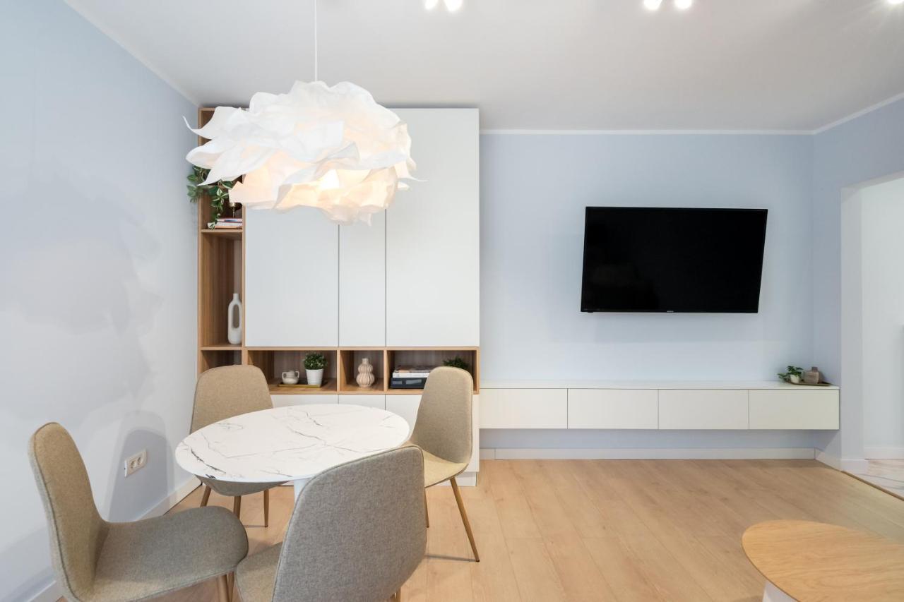 Candy Land Downtown Apartment Bucarest Extérieur photo